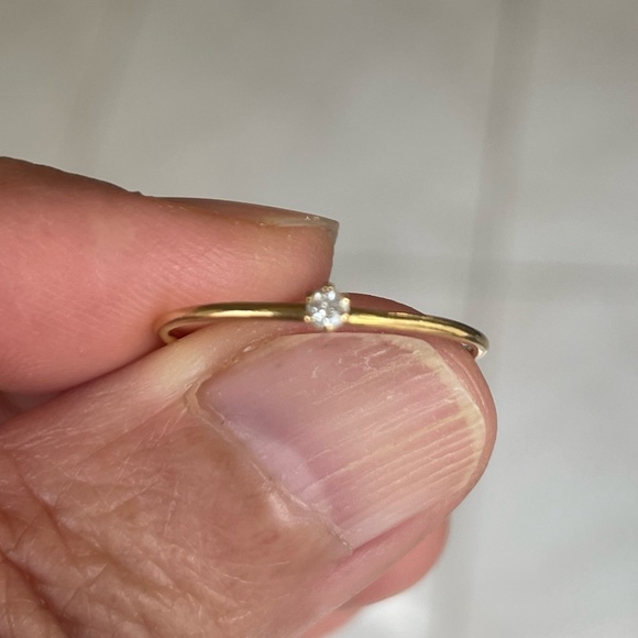 CATBIRD 18k Solitaire Diamond Ring - Picture 7 of 12